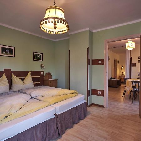 קסזטלי Hardy Apartman מראה חיצוני תמונה